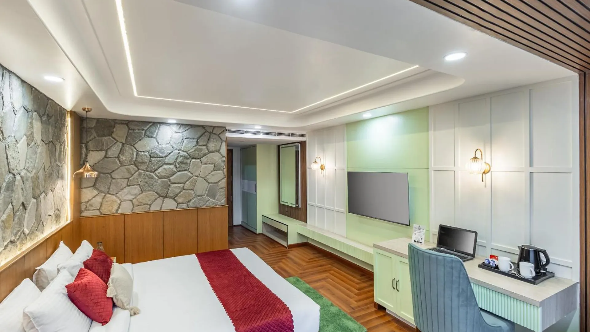 Alaya Stays 6 Bhk With Garden - Evaara Woods Hilltop Шимла