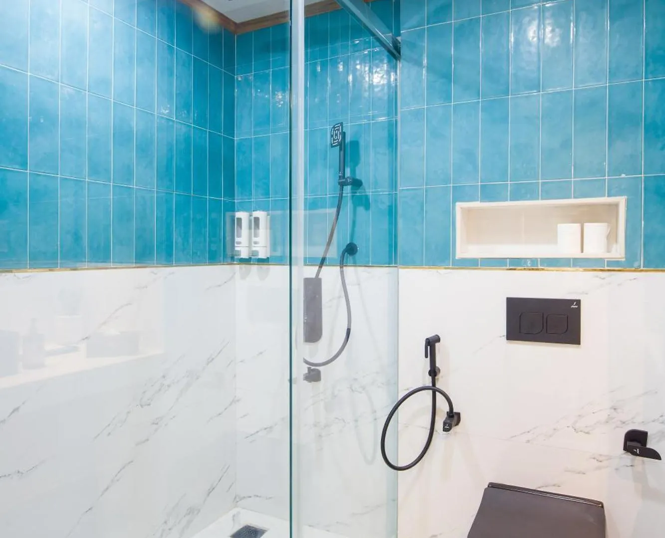 Alaya Stays 6 Bhk With Garden - Evaara Woods Hilltop Шимла 0*,