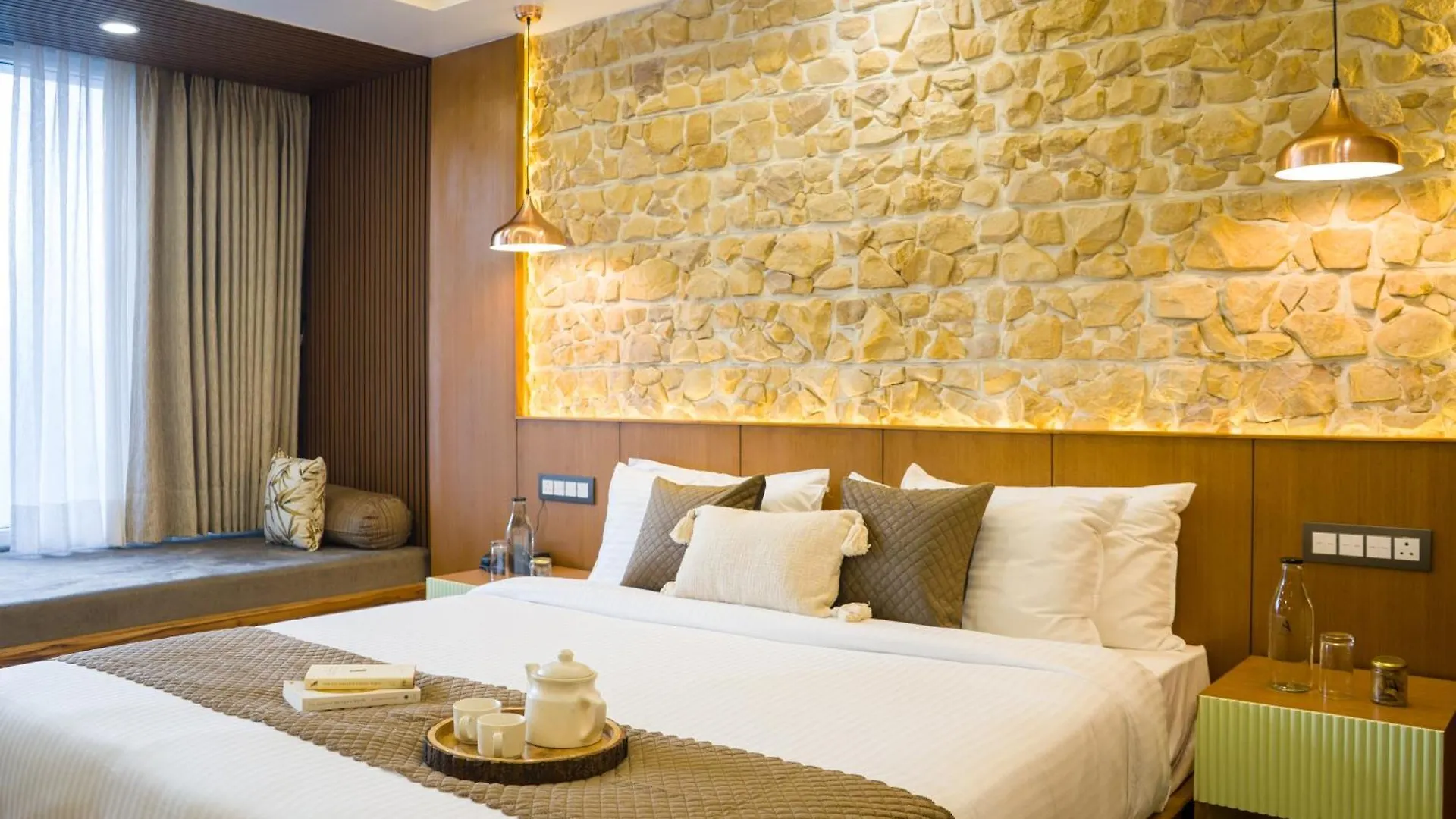 Alaya Stays 6 Bhk With Garden - Evaara Woods Hilltop Шимла 0*,  Индия